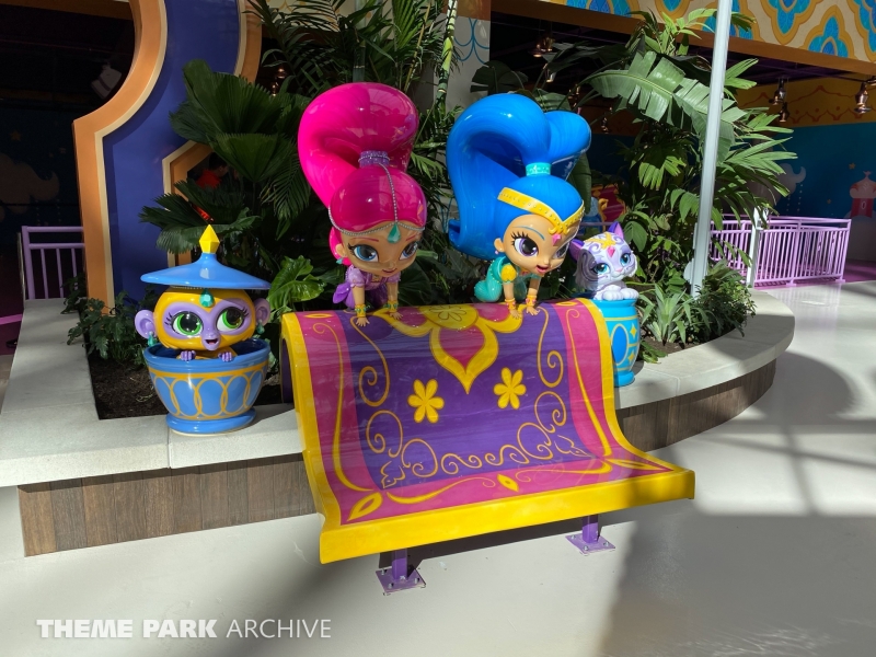 Shimmer & Shine Jumping Genies at Nickelodeon Universe at American Dream
