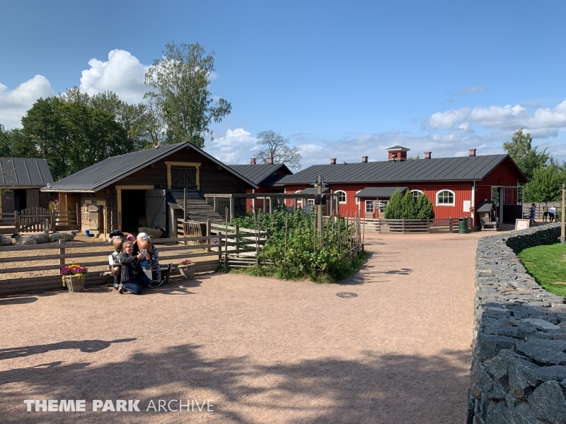 Doghill Fairy Tale Farm at Sarkanniemi