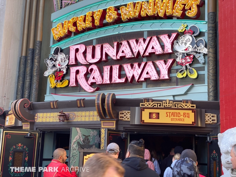 Mickey & Minnie's Runaway Railway at Disney's Hollywood Studios