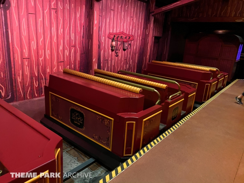 Mickey & Minnie's Runaway Railway at Disney's Hollywood Studios