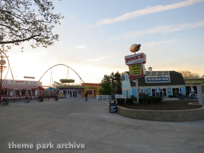 Pink's Hot Dogs at Cedar Point