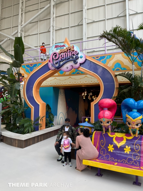 Shimmer & Shine Jumping Genies at Nickelodeon Universe at American Dream