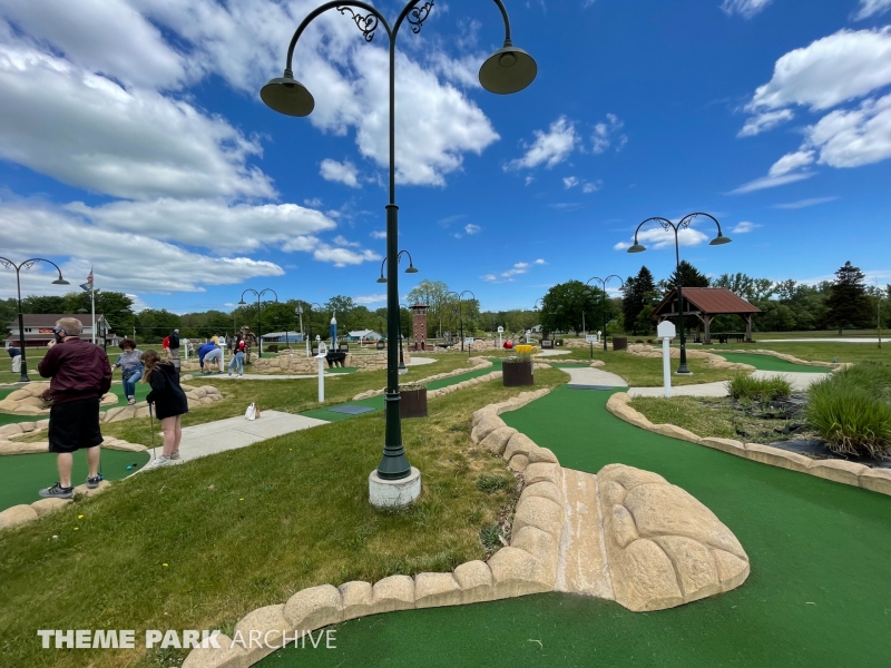 Mini Golf at Midway State Park