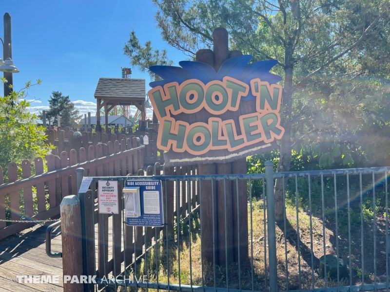 Hoot N Holler at Six Flags Darien Lake