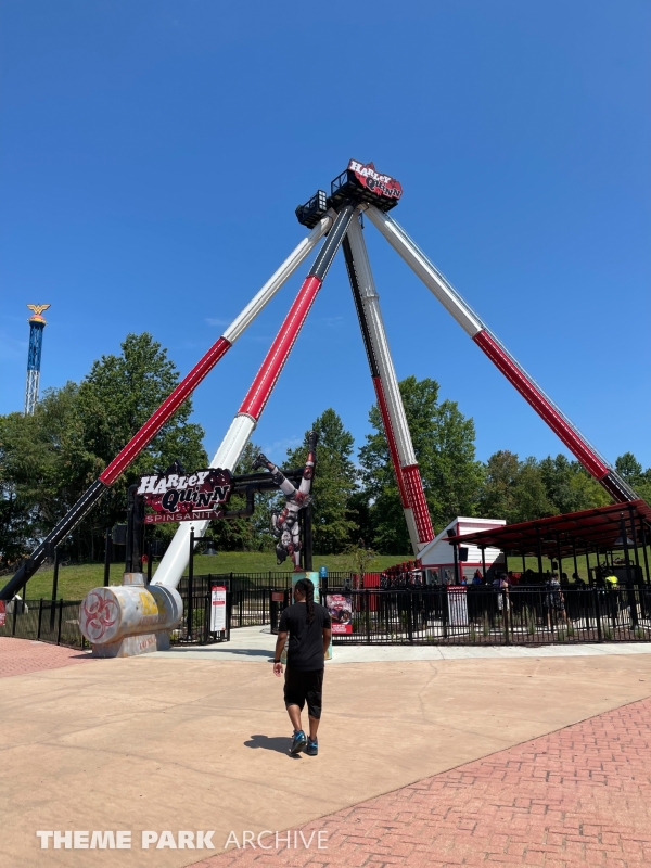 Harley Quinn Spinsanity at Six Flags America