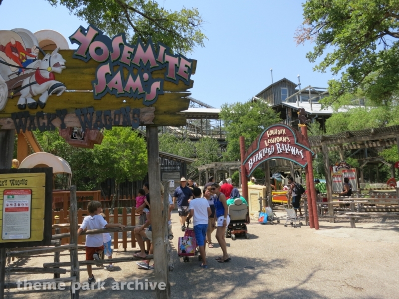 Yosemite Sam's Wacky Wagons at Six Flags Fiesta Texas