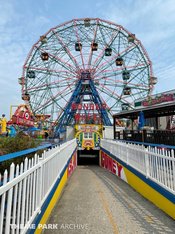 Deno's Wonder Wheel at Deno's Wonder Wheel Amusement Park
