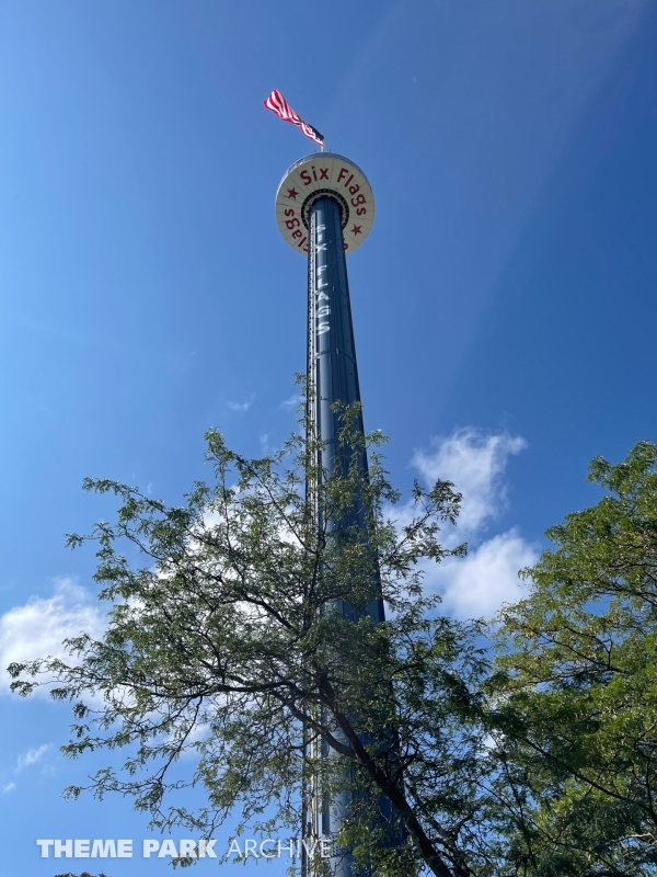Sky Trek Tower at Six Flags Great America
