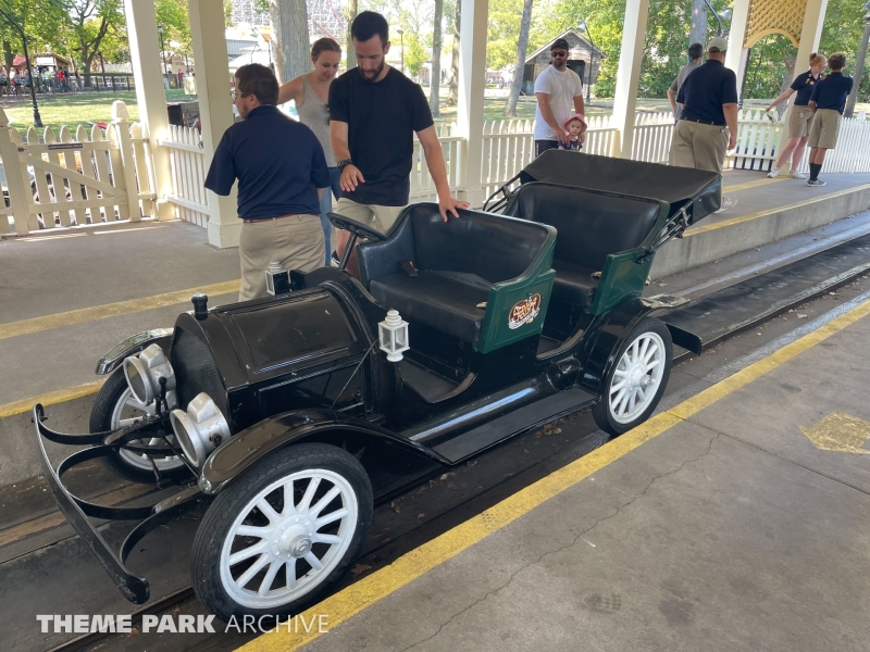 Antique Cars at Cedar Point