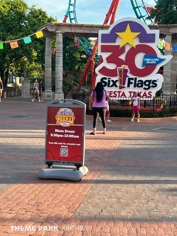 Los Festivales at Six Flags Fiesta Texas