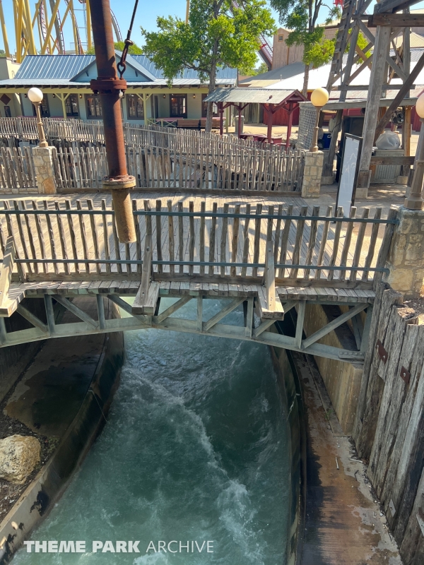 The Gully Washer at Six Flags Fiesta Texas