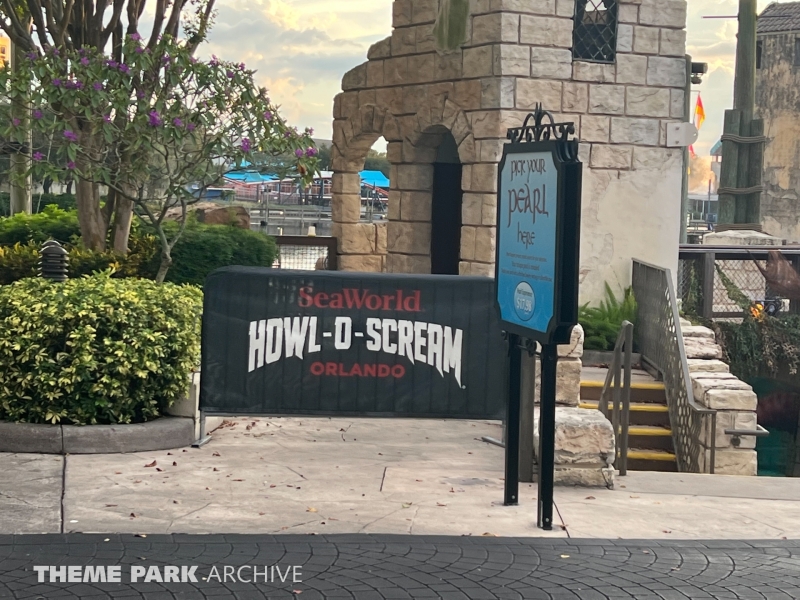 Howl O Scream at SeaWorld Orlando