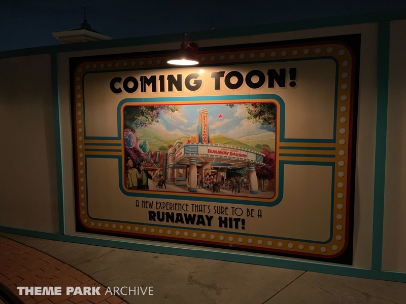 Mickey & Minnie's Runaway Railway at Disneyland