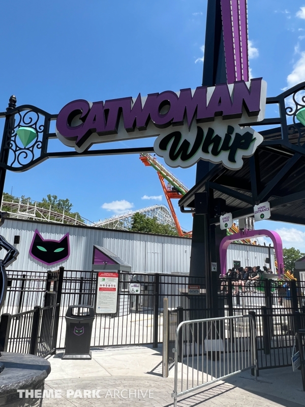 Catwoman Whip at Six Flags St. Louis