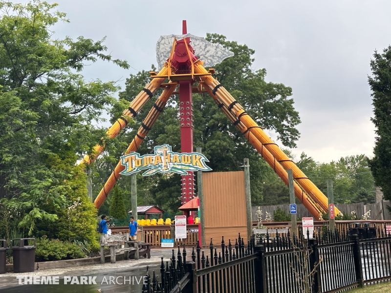 Tomahawk at Six Flags New England