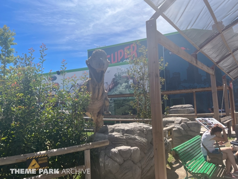 Super Groom Et Les Dinozorgs at Parc Spirou