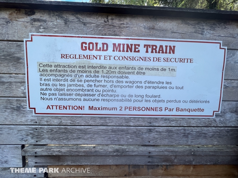 Gold Mine Train at Nigloland