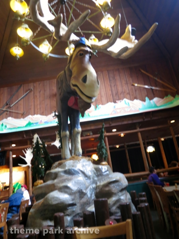 Moose Burger Lodge at Six Flags Great America