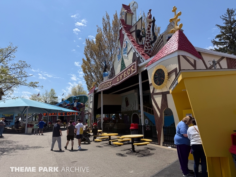 Whacky Shack at Waldameer Park