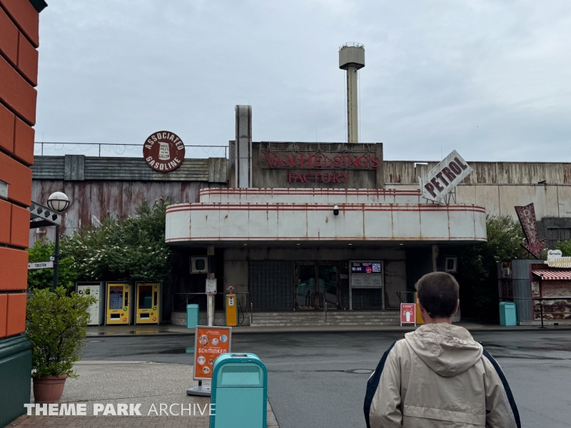 Val Helsings Factory at Movie Park Germany