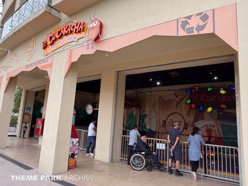 La Cucaracha at Aztlán Parque Urbano