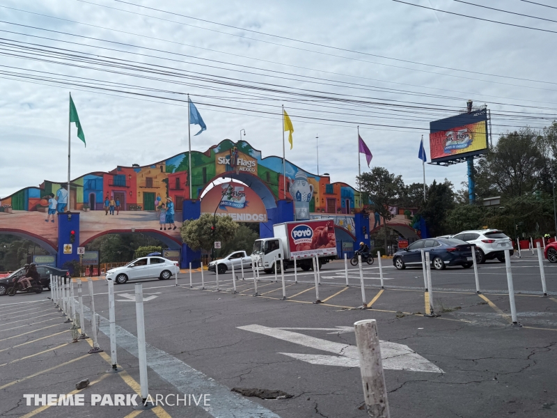 Parking at Six Flags Mexico