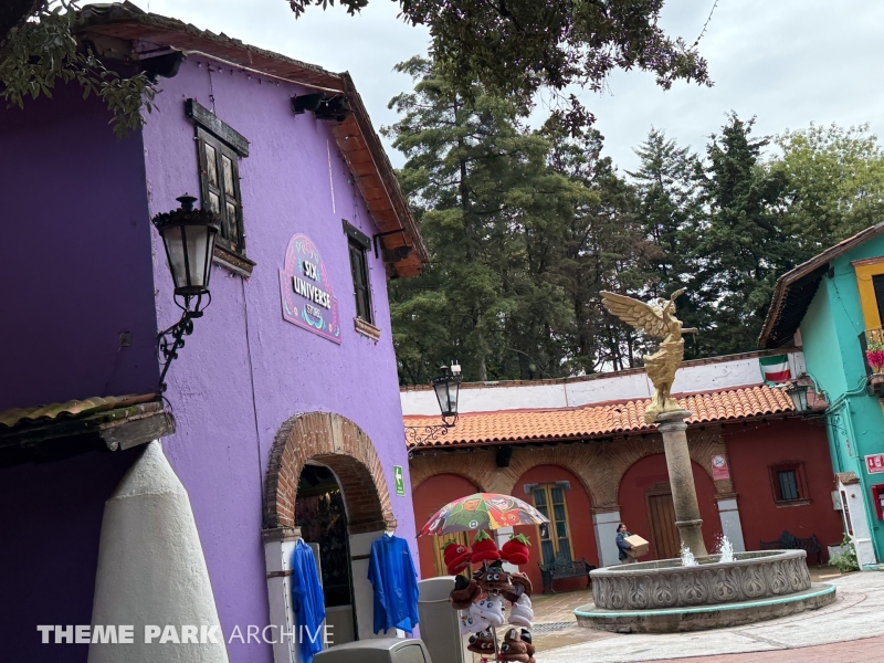 Misc at Six Flags Mexico