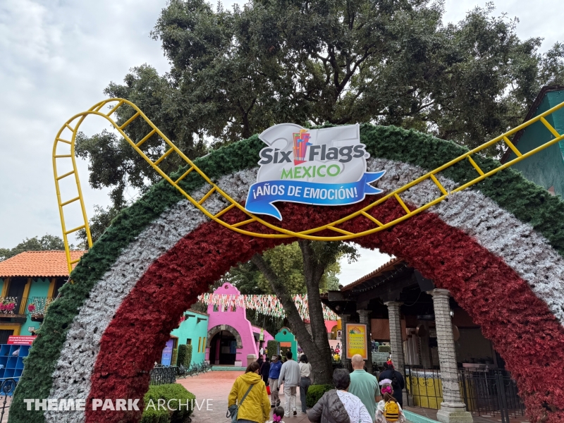 Misc at Six Flags Mexico