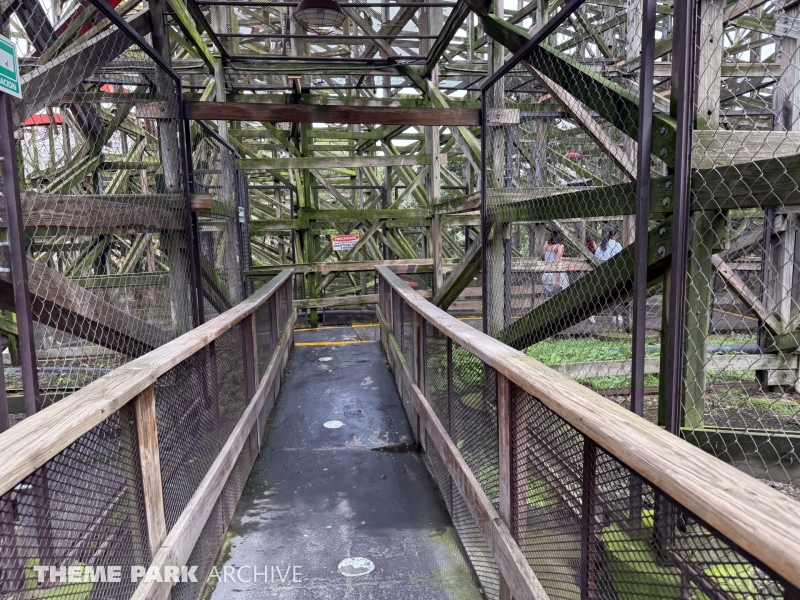Medusa Steel Coaster at Six Flags Mexico