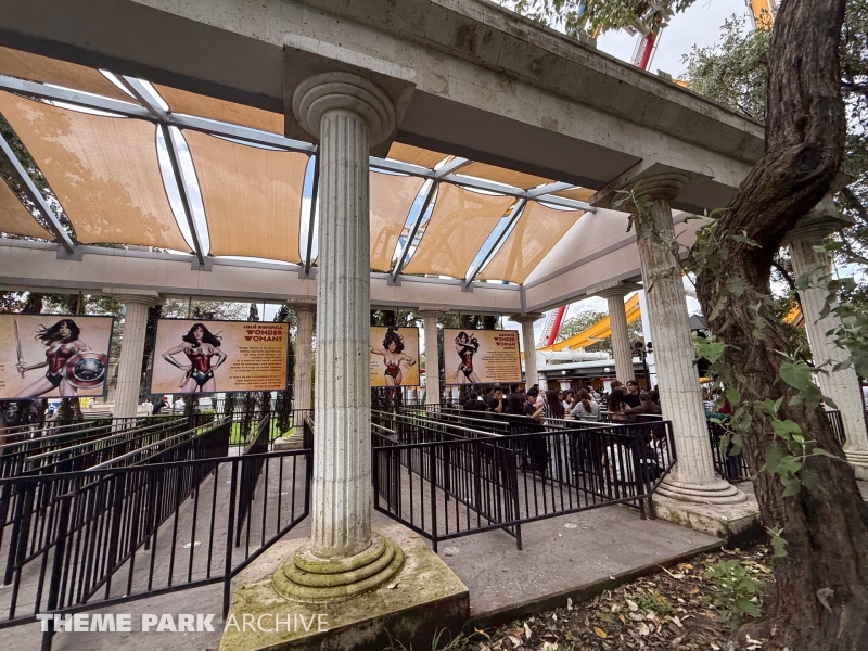 Wonder Woman Coaster at Six Flags Mexico