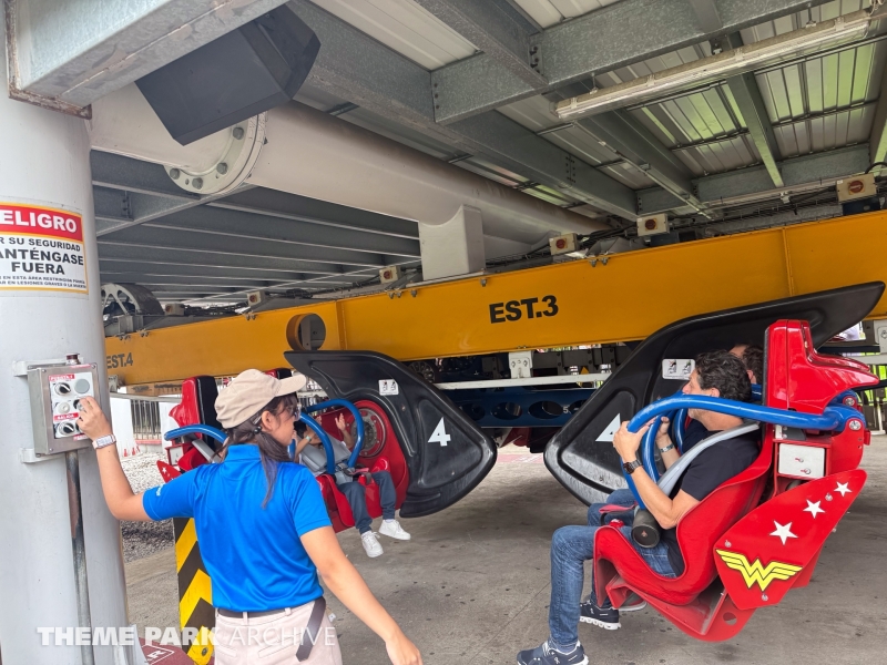 Wonder Woman Coaster at Six Flags Mexico