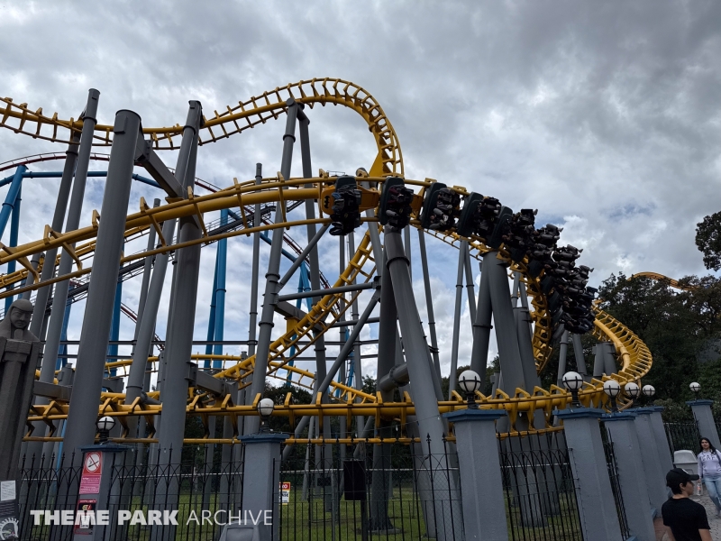 Batman The Ride at Six Flags Mexico