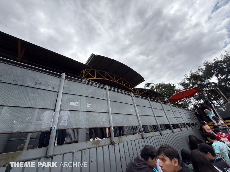 Batman The Ride at Six Flags Mexico