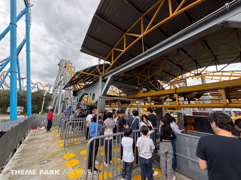 Batman The Ride at Six Flags Mexico