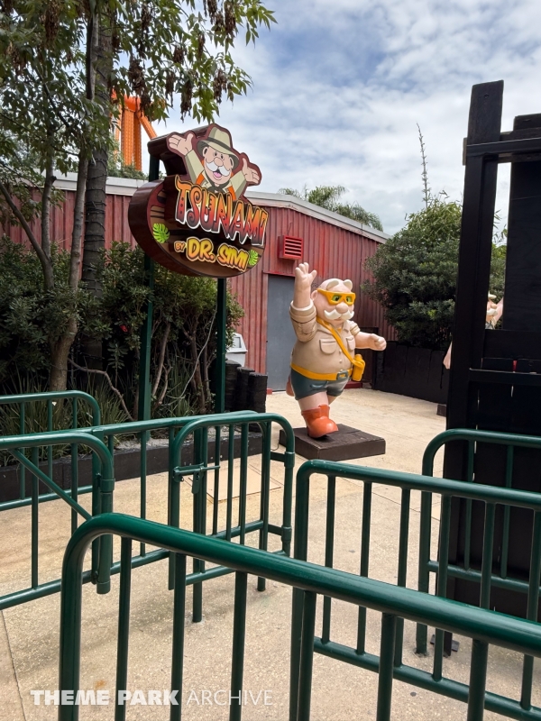 Tsunami at Six Flags Mexico