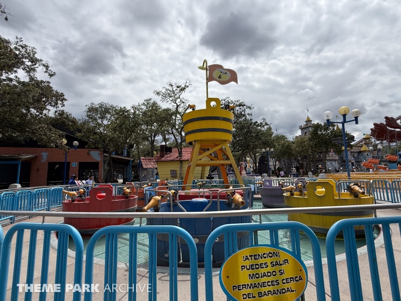 Pato Lucas Blaster at Six Flags Mexico