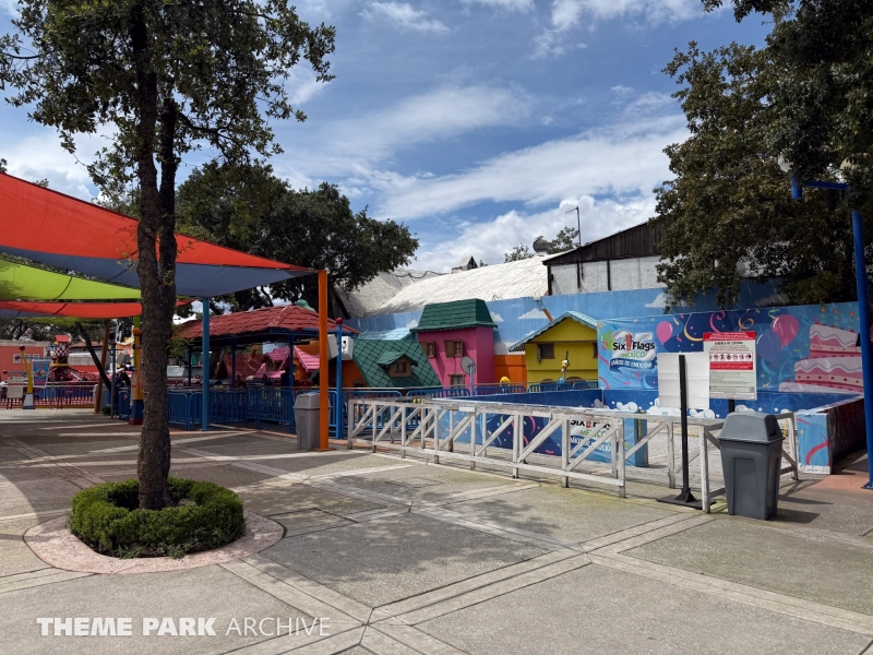 Misc at Six Flags Mexico