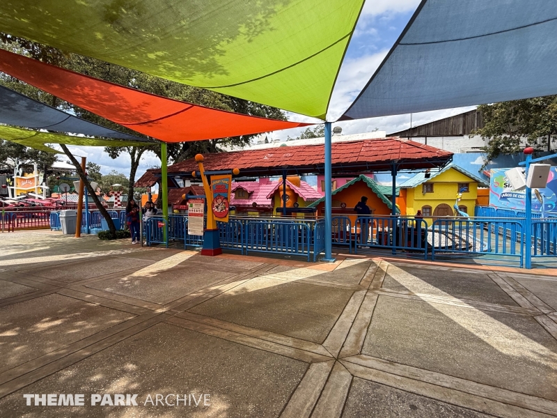 Looney Tunes Circo Express at Six Flags Mexico