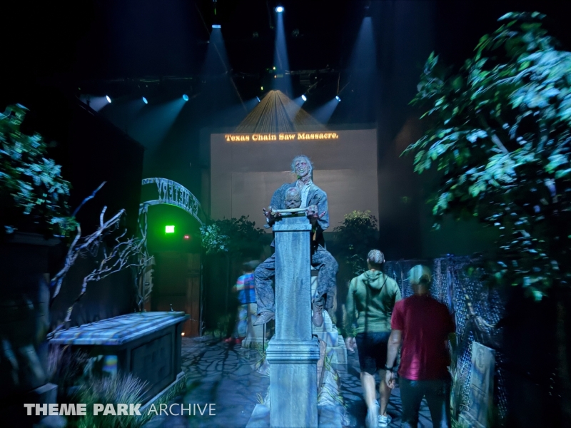 The Texas Chainsaw Massacre at Universal Horror Unleashed