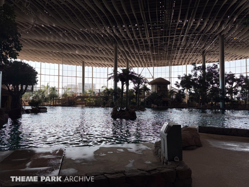 Tropical Ocean at SeaWorld Yas Island