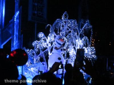 Paint the Night Parade