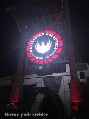 Battlestar Galactica HUMAN vs CYCLON