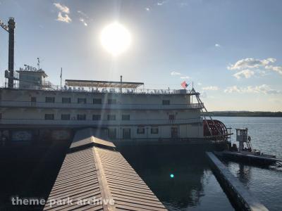 Showboat Branson Belle