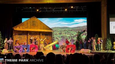 We attend the first Fan Fest at Silver Dollar City